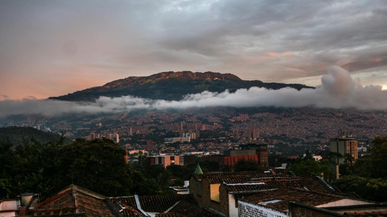 Nomad Hostel Medellin Exterior photo